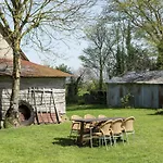 And Mobile With Spacious Garden Casa de Férias Gouvets