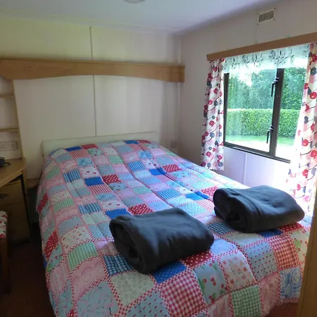 Holiday Home And Mobile Home With Spacious Garden * Gouvets