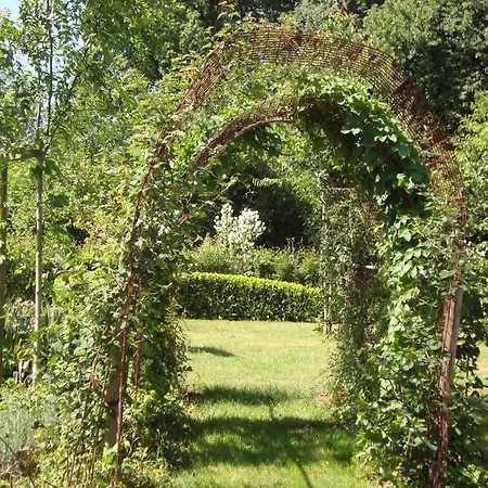 And Mobile With Spacious Garden 펜션 *