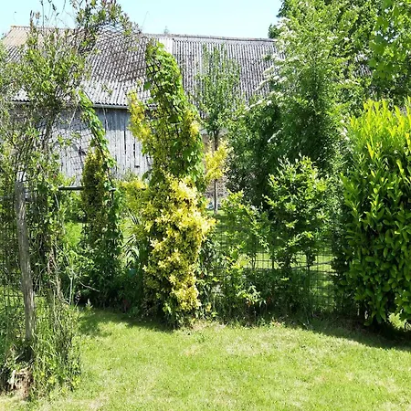 Holiday Home And Mobile Home With Spacious Garden Gouvets