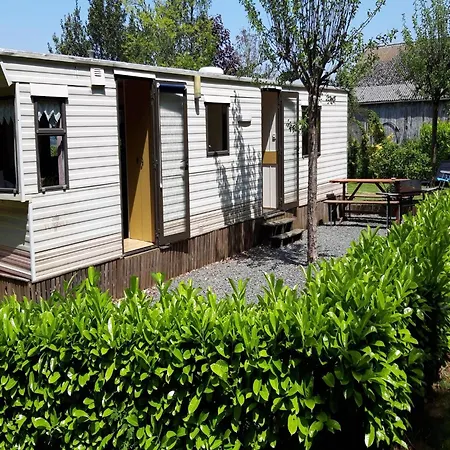 Holiday Home And Mobile Home With Spacious Garden