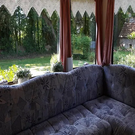 And Mobile With Spacious Garden *