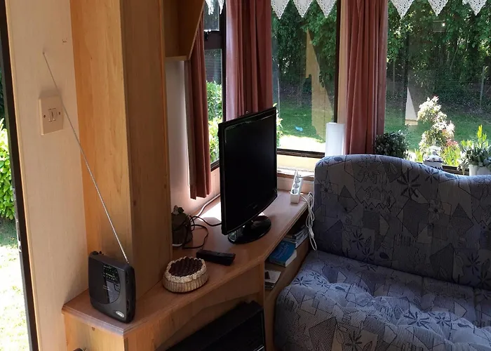 Holiday home Holiday Home And Mobile Home With Spacious Garden Gouvets