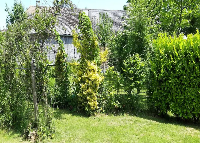 Holiday Home And Mobile Home With Spacious Garden Gouvets