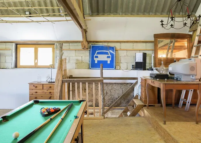 Holiday Home And Mobile Home With Spacious Garden Holiday home *