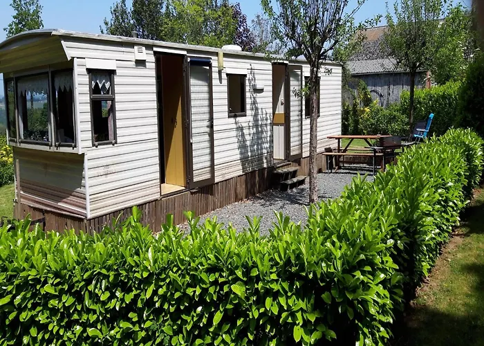 Holiday Home And Mobile Home With Spacious Garden