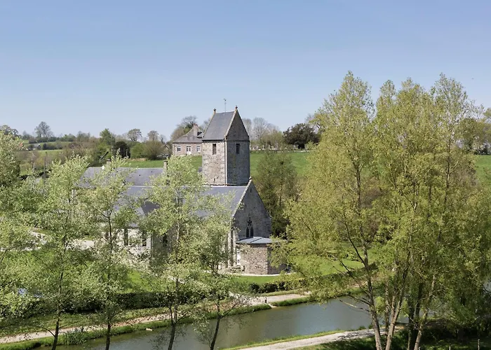 Holiday Home And Mobile Home With Spacious Garden *